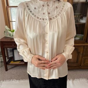 Vintage 80s silk blouse with floral embroidery